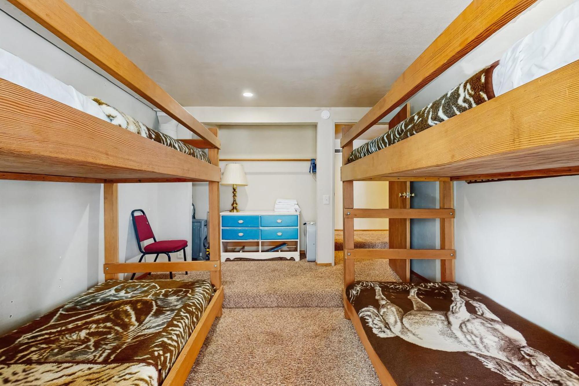 Retro Family Gathering Home In Tahoe Donner Truckee Exterior photo