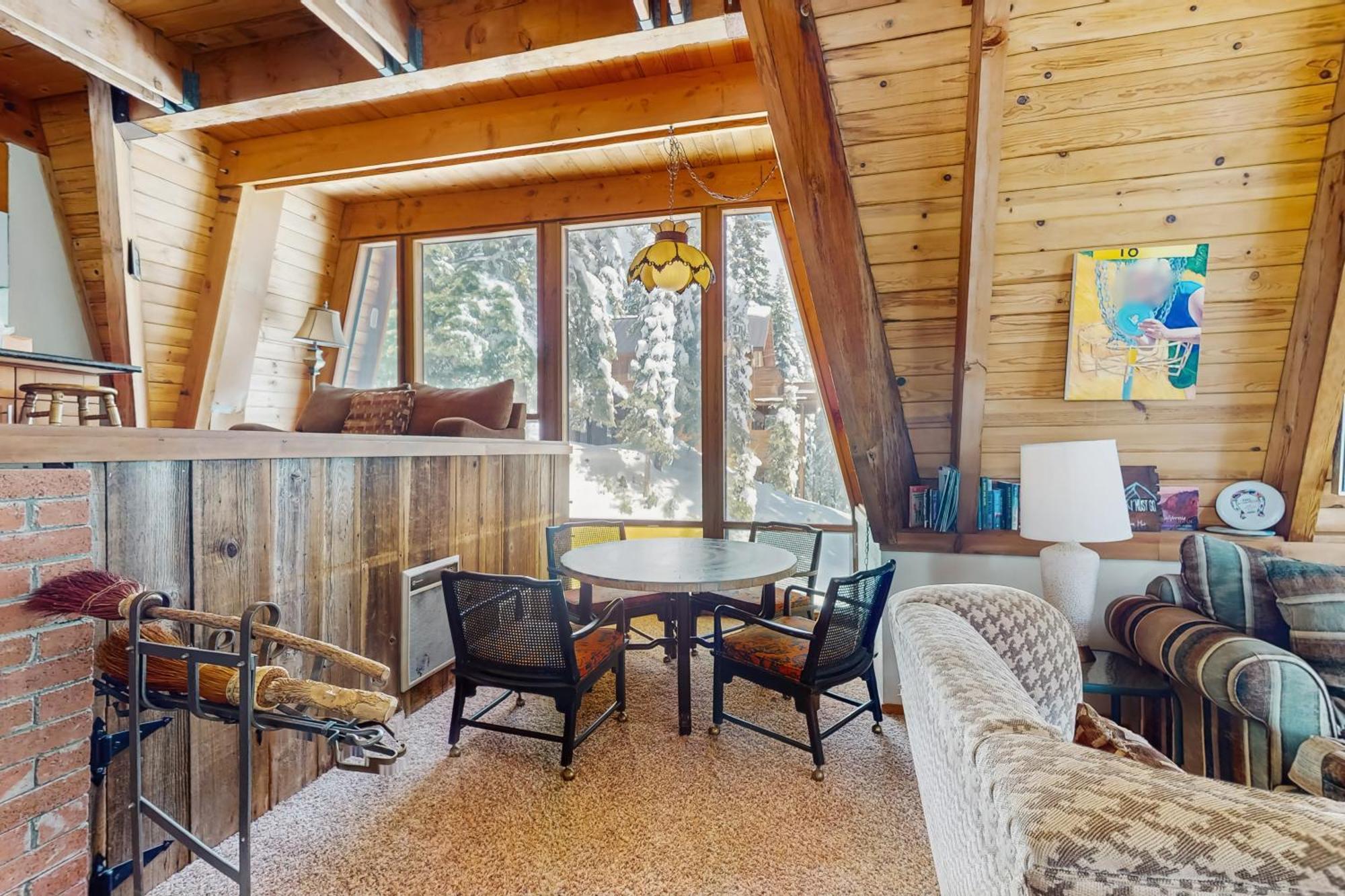 Retro Family Gathering Home In Tahoe Donner Truckee Exterior photo